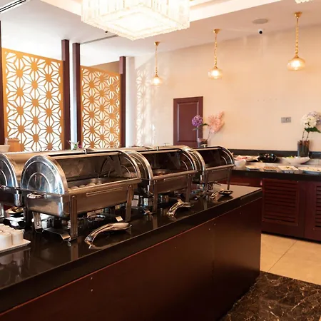 Otel Tilya 4*